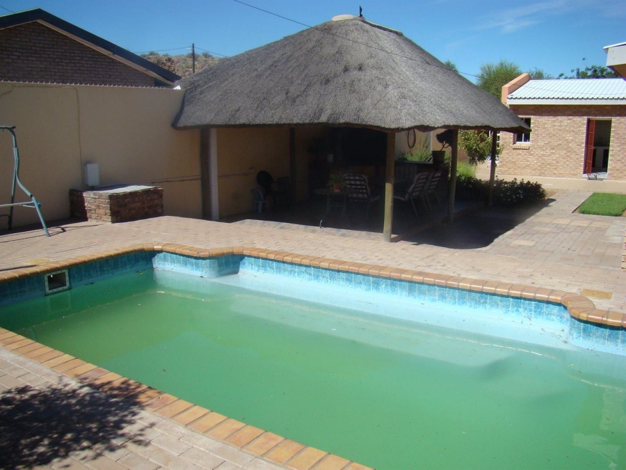 4 Bedroom Property for Sale in Keimoes Northern Cape